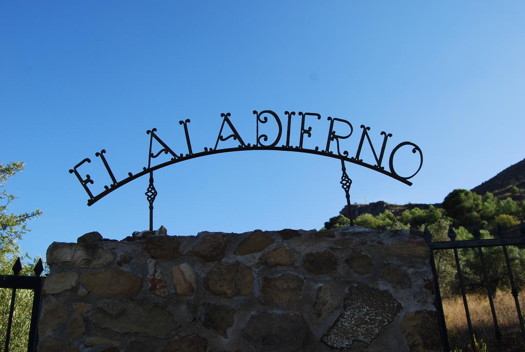 Hidden Valley Andalucia 알로라 외부 사진